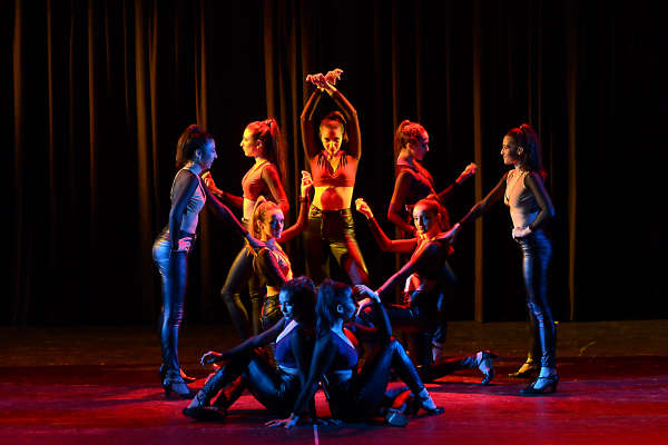 THEATRE DANCE - ADI CASEROS - TEATRO ARMENIO